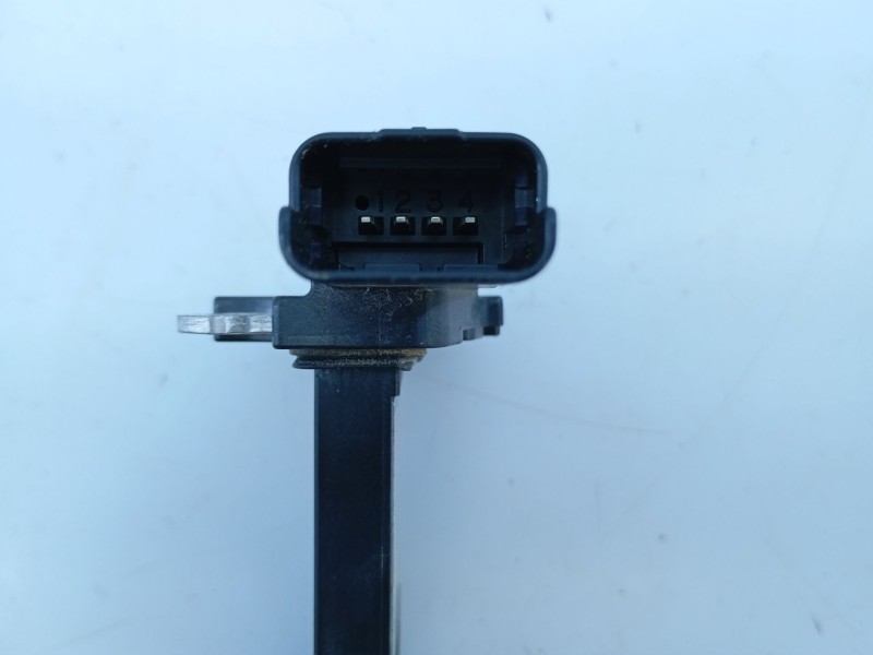Recambio de caudalimetro para peugeot partner tepee 1.6 bluehdi 100 referencia OEM IAM 9677093080  