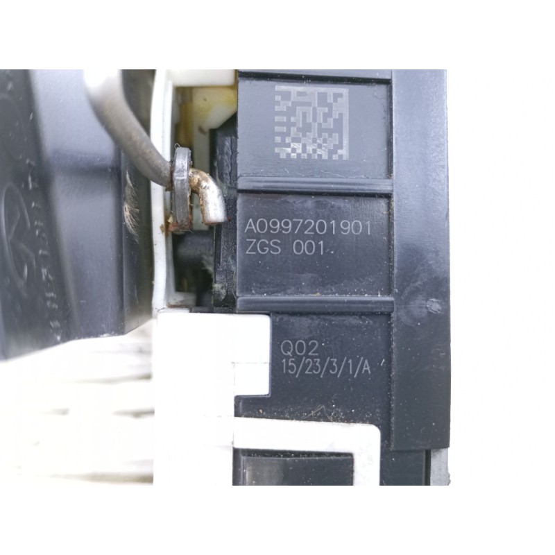 Recambio de cerradura puerta delantera izquierda para infiniti q30 q30 referencia OEM IAM A0997201901  