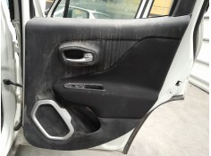 GUARNECIDO PUERTA TRASERA DERECHA 