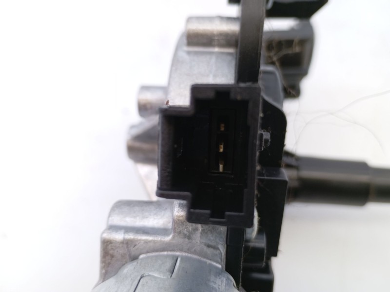 Recambio de motor limpia trasero para peugeot 3008 suv referencia OEM IAM  0390205008 