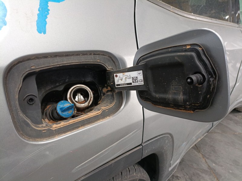 Recambio de tapa exterior combustible para jeep compass (mp, m6, mv, m7) 1.6 crd referencia OEM IAM   