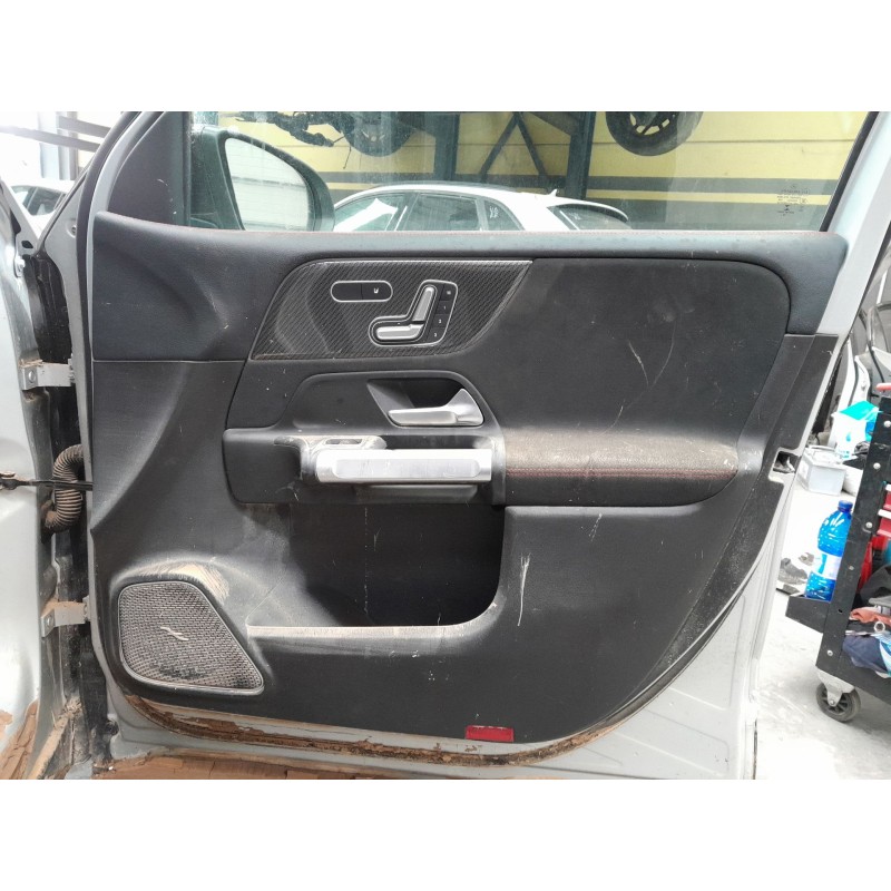 Recambio de guarnecido puerta delantera derecha para mercedes-benz glb (x247) glb 200 d 4-matic (247.613) referencia OEM IAM   
