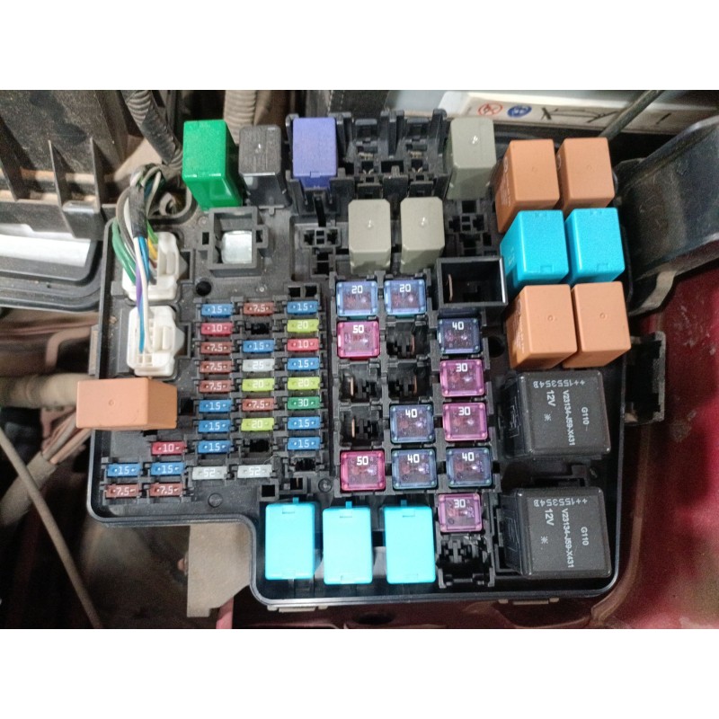 Recambio de caja reles / fusibles para mazda cx-3 (dk) 2.0 skyactiv-g (dk5w, dk6w) referencia OEM IAM   