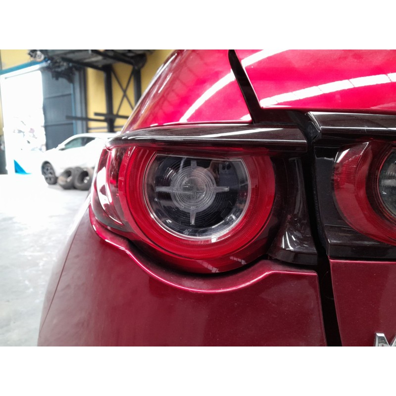 Recambio de piloto trasero izquierdo para mazda 3 hatchback (bp) 2.0 skyactiv-g m hybrid referencia OEM IAM   