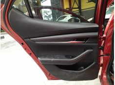 GUARNECIDO PUERTA TRASERA IZQUIERDA 