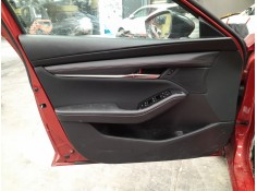 GUARNECIDO PUERTA DELANTERA IZQUIERDA 