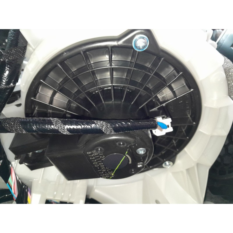 Recambio de ventilador calefaccion para mazda 3 hatchback (bp) 2.0 skyactiv-g m hybrid referencia OEM IAM 8727001774  