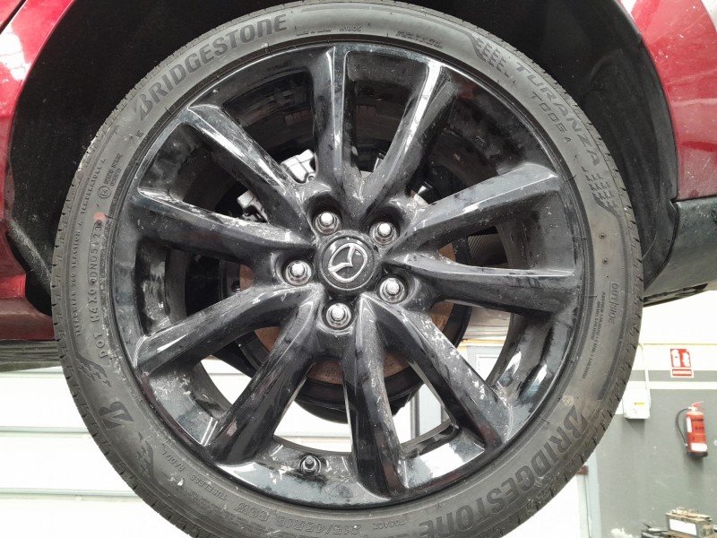 Recambio de juego llantas para mazda 3 hatchback (bp) 2.0 skyactiv-g m hybrid referencia OEM IAM 215/45/18  