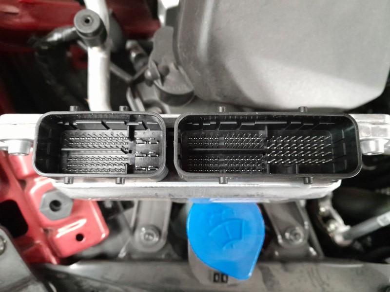 Recambio de centralita motor uce para mazda 3 hatchback (bp) 2.0 skyactiv-g m hybrid referencia OEM IAM PGKA18881 E6TA6075H 