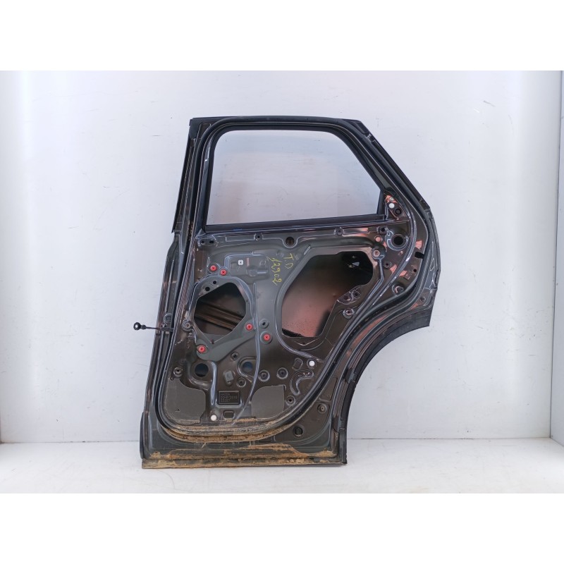 Recambio de puerta trasera derecha para mazda cx-30 e-skyactiv-g referencia OEM IAM   
