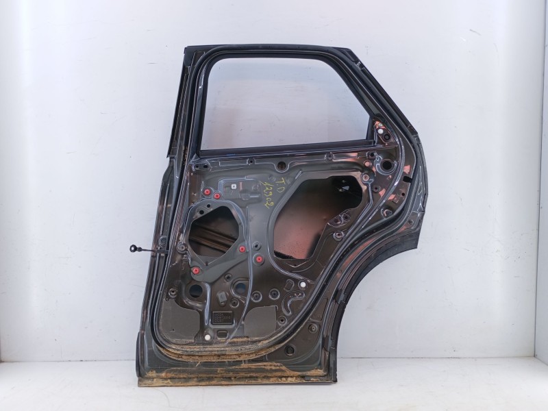Recambio de puerta trasera derecha para mazda cx-30 e-skyactiv-g referencia OEM IAM   