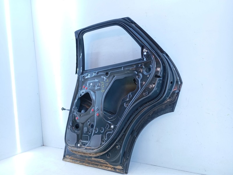 Recambio de puerta trasera derecha para mazda cx-30 e-skyactiv-g referencia OEM IAM   