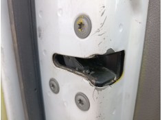 CERRADURA PUERTA DELANTERA IZQUIERDA 