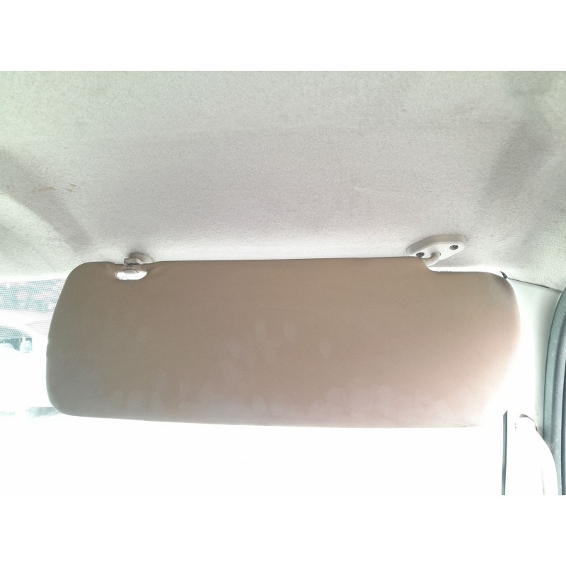 Recambio de parasol derecho para nissan cabstar (f24m, f24w) 35.15 dci, 45.15 dci 3.0 (f24m) referencia OEM IAM   