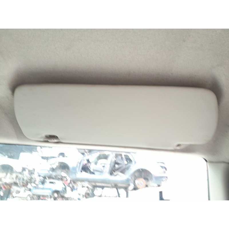 Recambio de parasol derecho para nissan cabstar (f24m, f24w) 35.15 dci, 45.15 dci 3.0 (f24m) referencia OEM IAM   