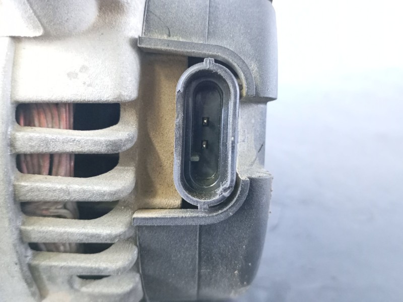 Recambio de alternador para chevrolet captiva (c100, c140) 2.4 referencia OEM IAM   