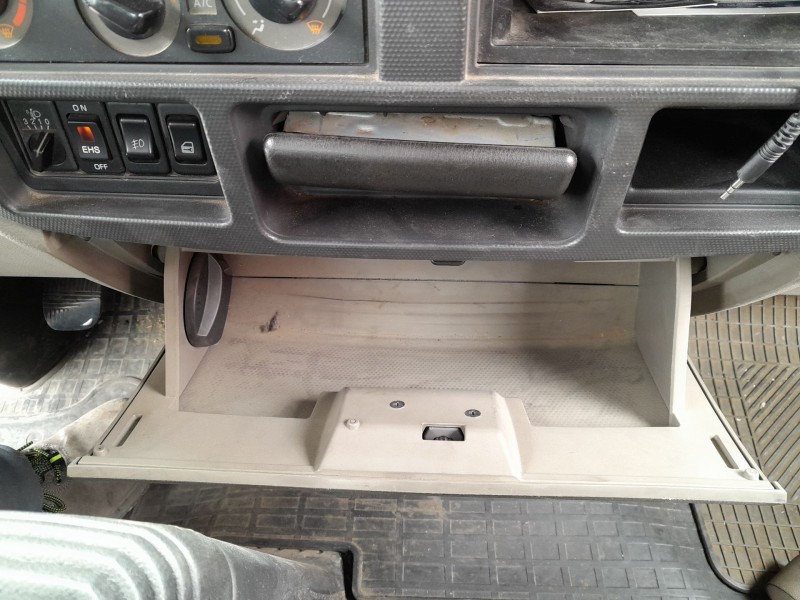 Recambio de guantera para nissan cabstar (f24m, f24w) 35.15 dci, 45.15 dci 3.0 (f24m) referencia OEM IAM   