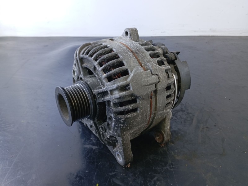Recambio de alternador para renault scenic iii 1.9 dci diesel fap referencia OEM IAM 8200660041B  