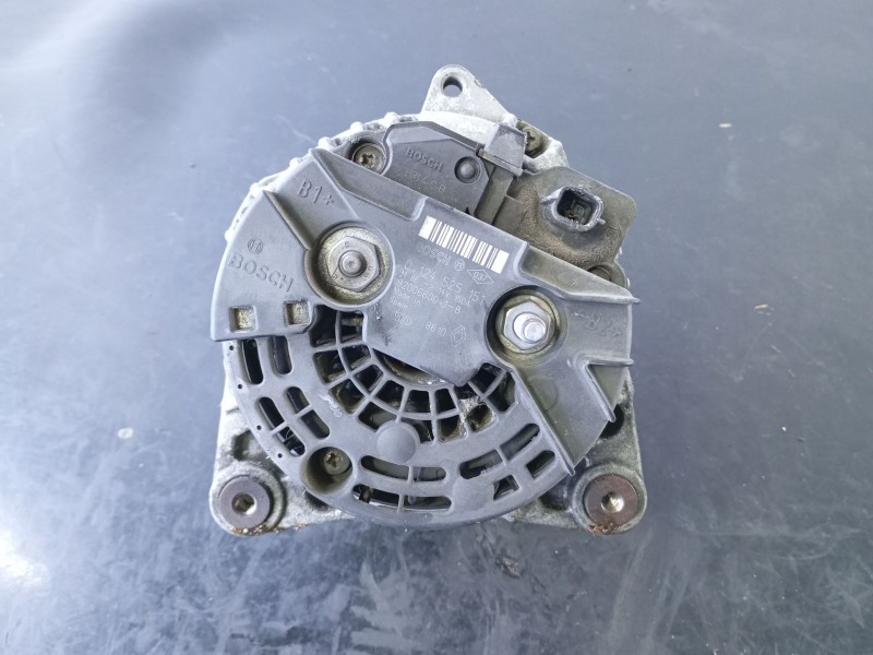Recambio de alternador para renault scenic iii 1.9 dci diesel fap referencia OEM IAM 8200660041B  