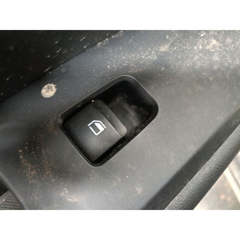 Recambio de mando elevalunas trasero izquierdo para hyundai tucson (nx4e, nx4a) 1.6 crdi referencia OEM IAM   