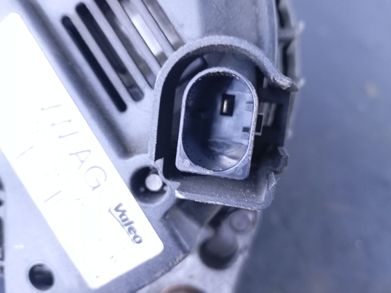 Recambio de alternador para volkswagen tiguan (5n2) t1 bluemotion referencia OEM IAM 03L903023A  