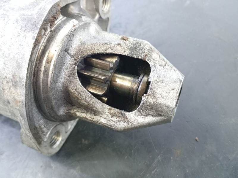 Recambio de motor arranque para mercedes-benz clase m (w164) 3.0 cdi cat referencia OEM IAM A0061514101 001115049 