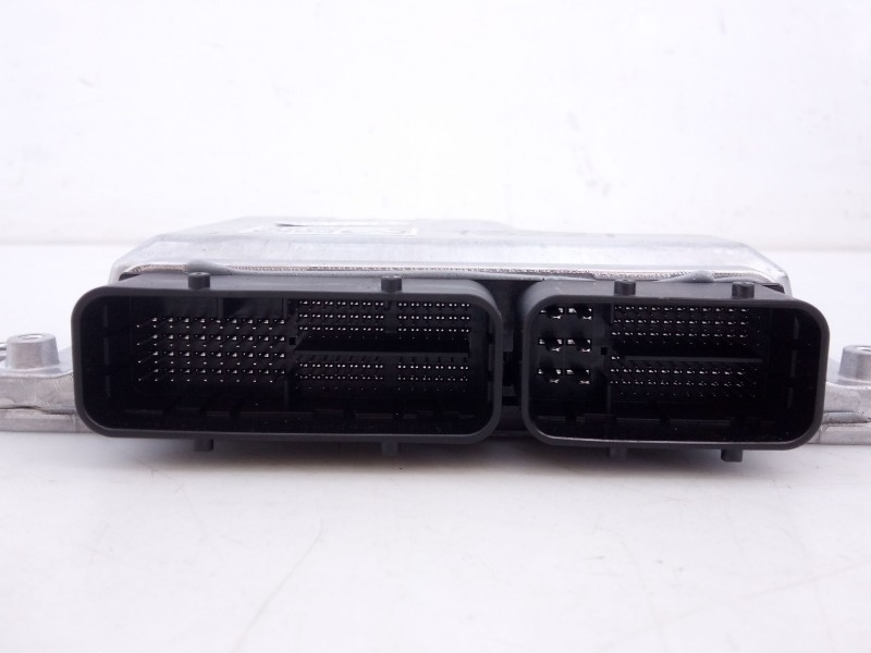 Recambio de centralita motor uce para mazda 3 hatchback (bp) 2.0 skyactiv-g m hybrid referencia OEM IAM PGKA18881 E6TA6075H 