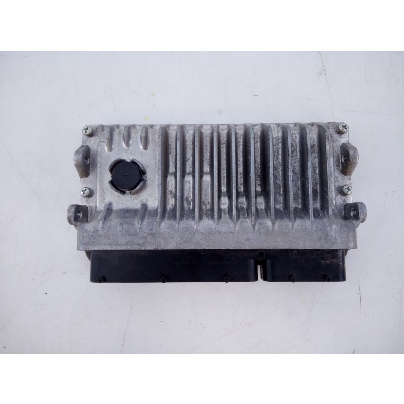 Recambio de centralita motor uce para toyota yaris (_p13_) 1.5 hybrid (nhp130_) referencia OEM IAM 896610DT20 MB2756002781 