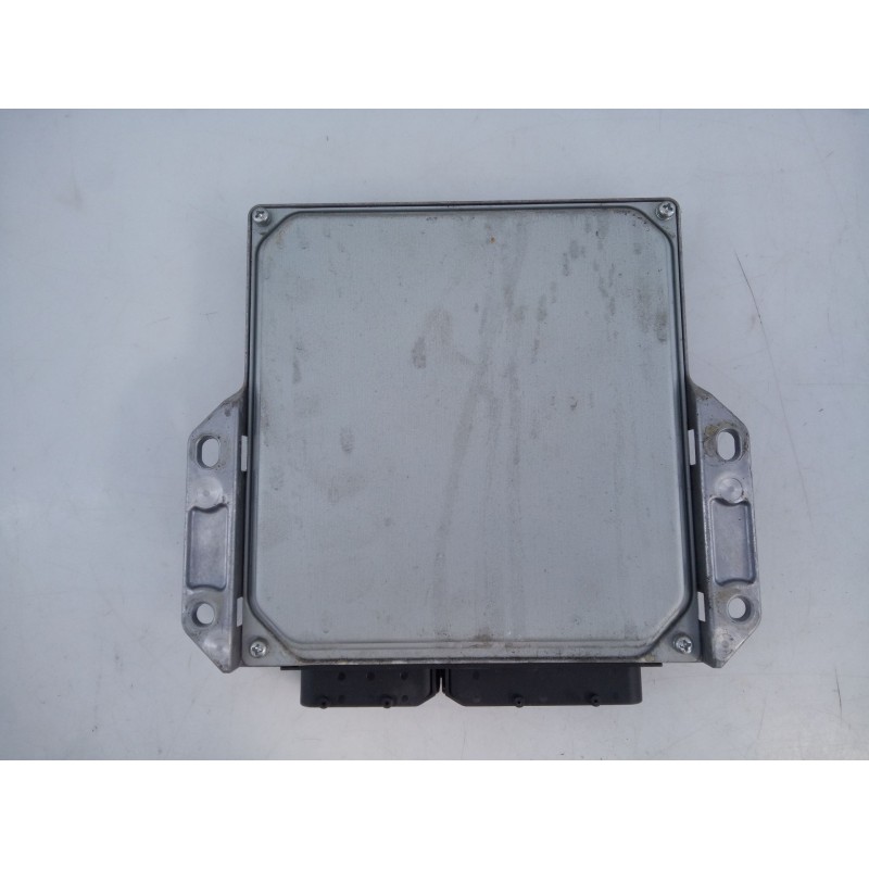 Recambio de centralita motor uce para renault maxity 2.5 diesel referencia OEM IAM 23710MA22B  