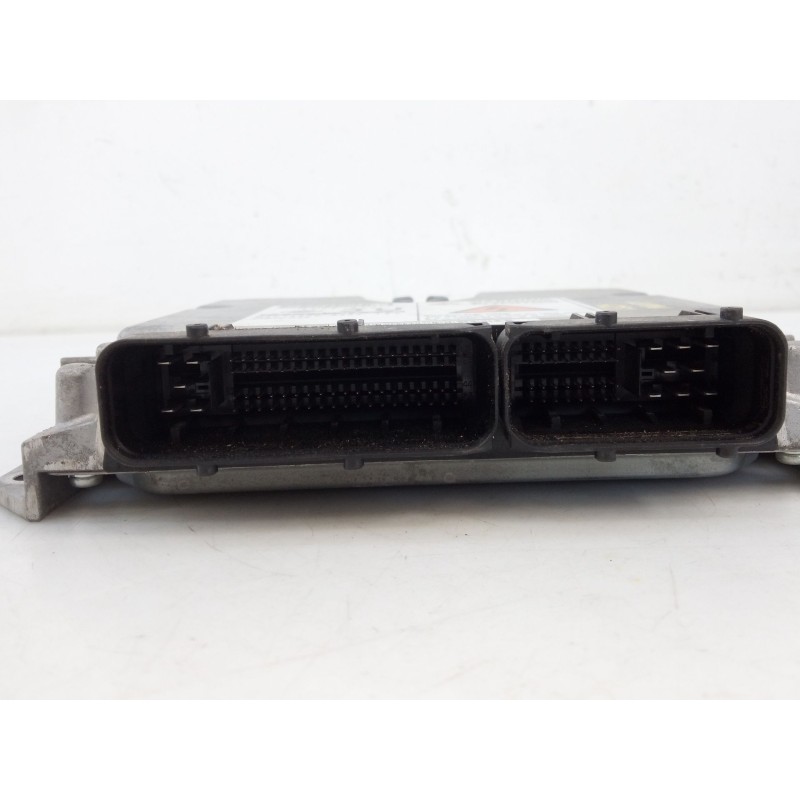 Recambio de centralita motor uce para renault maxity 2.5 diesel referencia OEM IAM 23710MA22B  