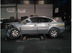 VOLKSWAGEN PASSAT BERLINA (3B3)