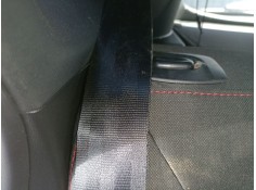 CINTURON SEGURIDAD TRASERO DERECHO 