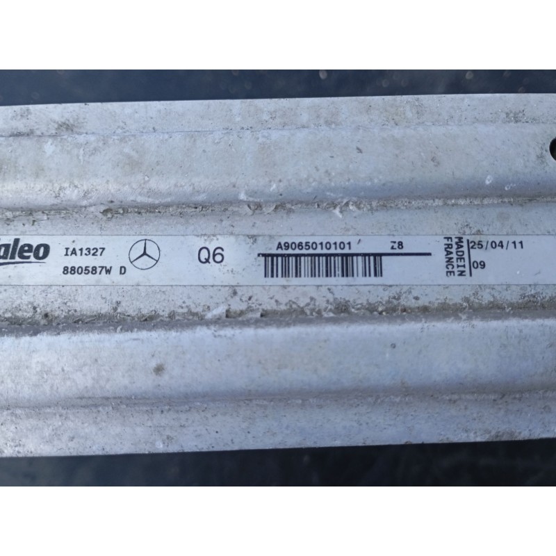 Recambio de intercooler para mercedes-benz sprinter 02.00  caja abierta referencia OEM IAM   