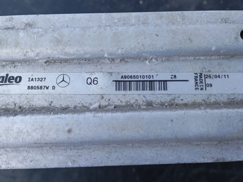 Recambio de intercooler para mercedes-benz sprinter 02.00  caja abierta referencia OEM IAM   