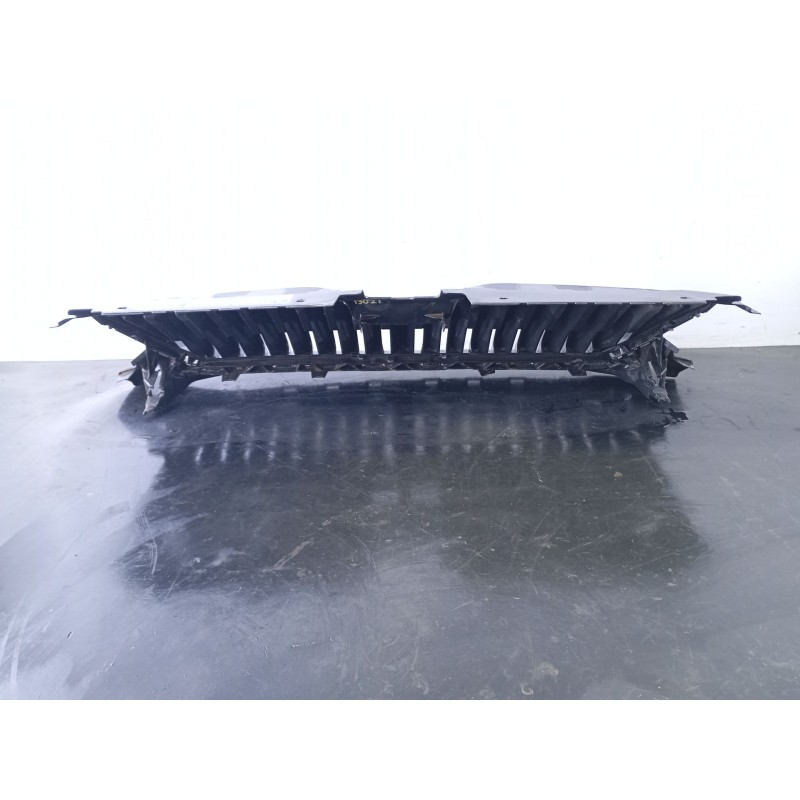 Recambio de rejilla delantera para skoda fabia active referencia OEM IAM   