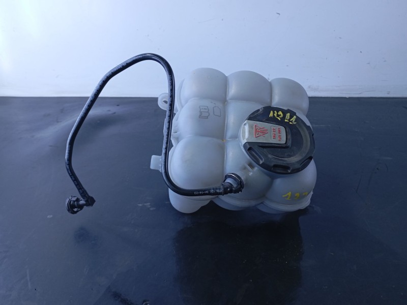 Recambio de deposito expansion para volkswagen touareg r-line 4 motion referencia OEM IAM   