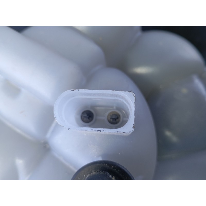 Recambio de deposito expansion para volkswagen touareg r-line 4 motion referencia OEM IAM   