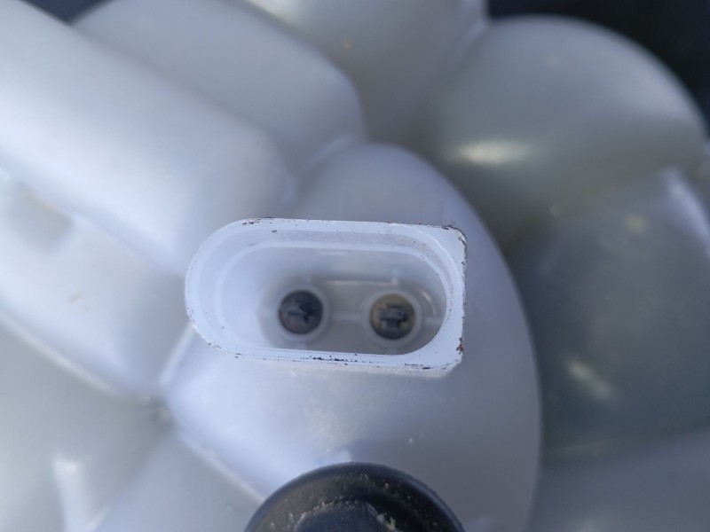 Recambio de deposito expansion para volkswagen touareg r-line 4 motion referencia OEM IAM   