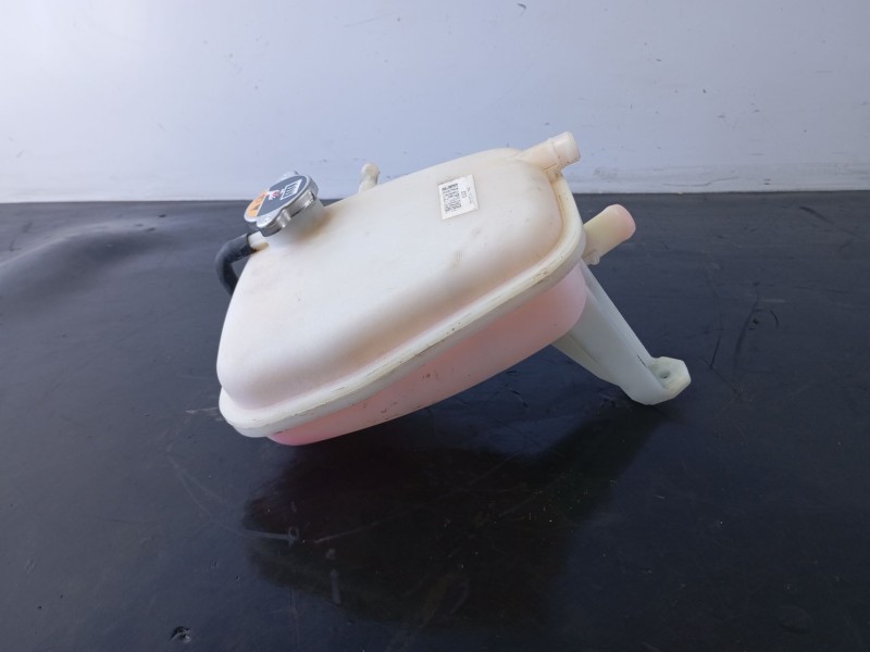 Recambio de deposito expansion para hyundai kona 2 1.0 tgdi referencia OEM IAM   