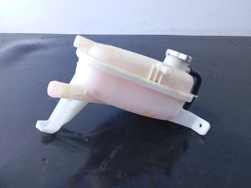 Recambio de deposito expansion para hyundai kona 2 1.0 tgdi referencia OEM IAM   