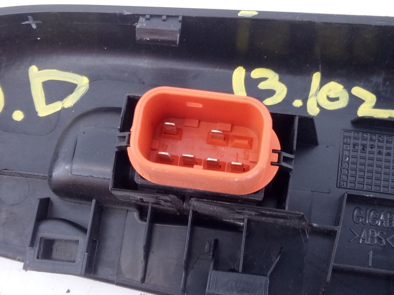 Recambio de mando elevalunas delantero derecho para ford transit courier trend referencia OEM IAM   