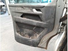 GUARNECIDO PUERTA DELANTERA IZQUIERDA 