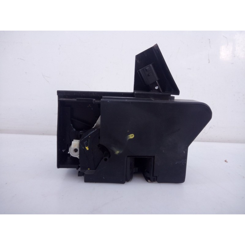 Recambio de cerradura puerta trasera derecha para dacia sandero stepway referencia OEM IAM   