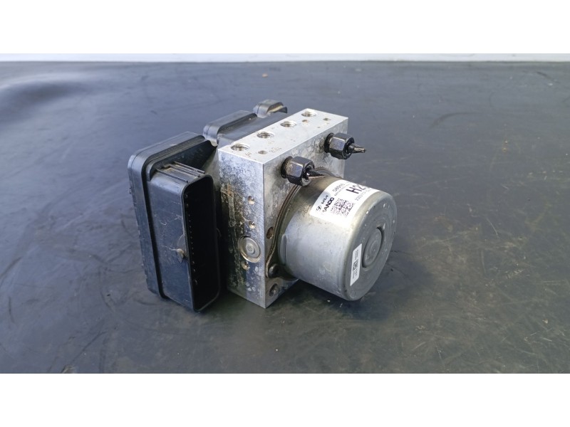 Recambio de abs para kia sportage 1.6 crdi mhev mhev m63a18 referencia OEM IAM 58910R2130  