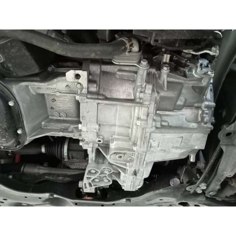 toyota corolla (e21) del año 2022