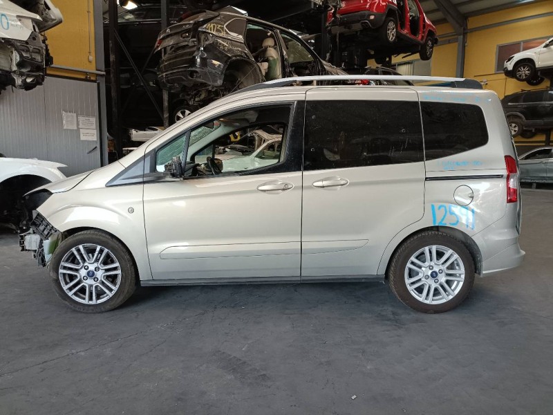 ford tourneo courier (c4a) del año 2017
