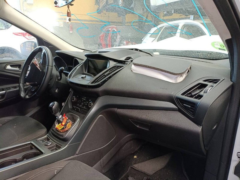 ford kuga (cbs) del año 2019