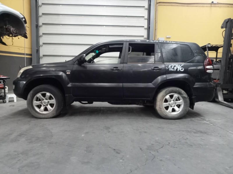 toyota land cruiser (j12) del año 2004