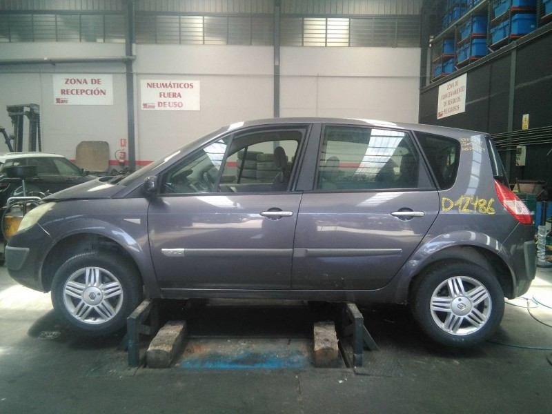 renault scenic ii del año 2005