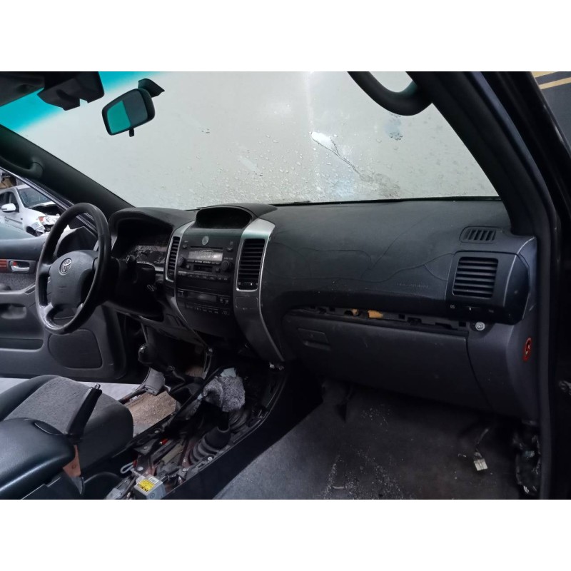 toyota land cruiser (j12) del año 2004